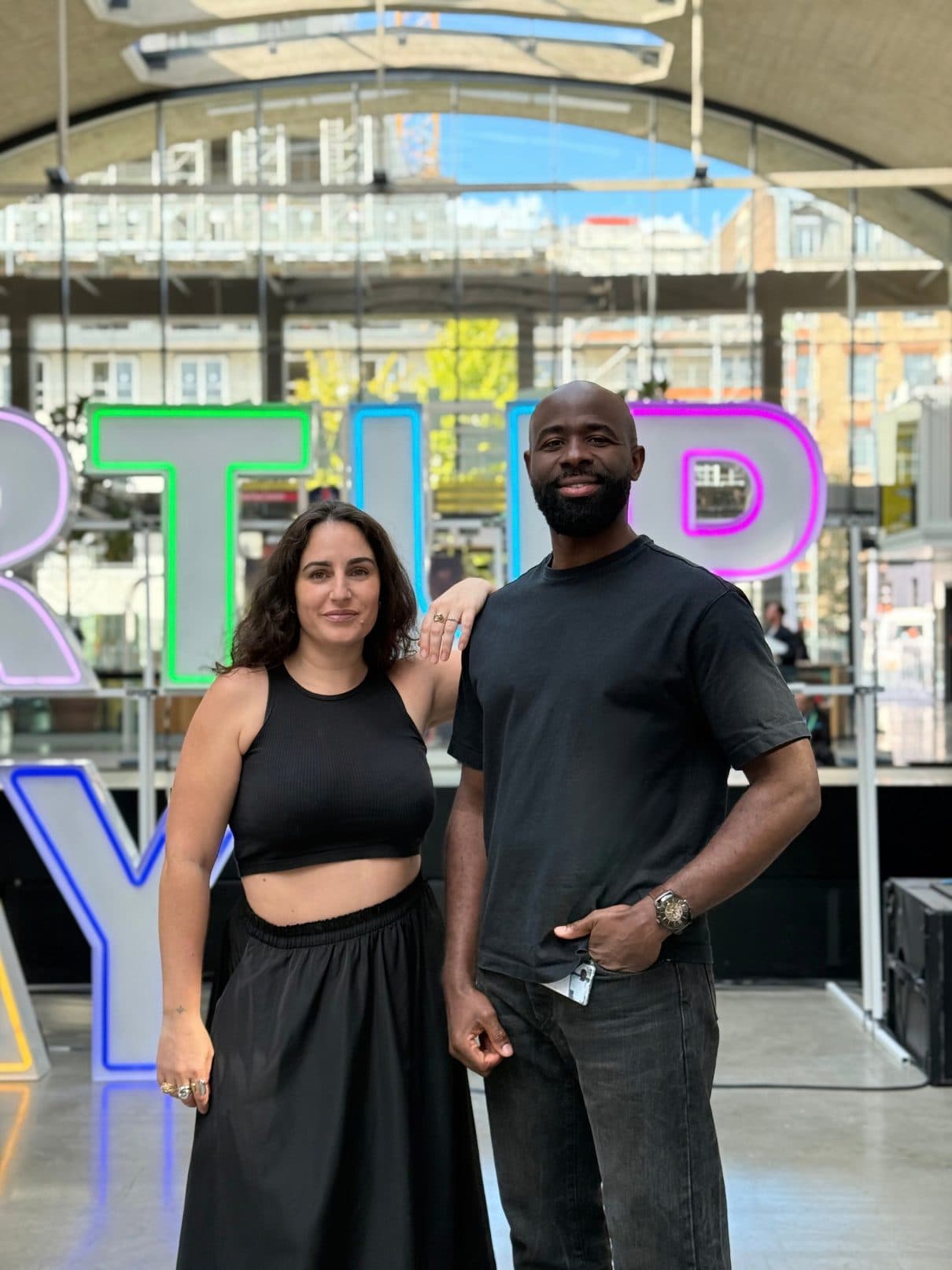 Amandine et Cédrick, cofondateurs de Zishop